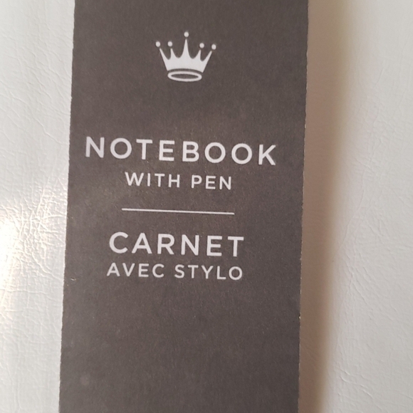 HALLMARK notebook / planner with pen. NEW - Picture 2 of 5